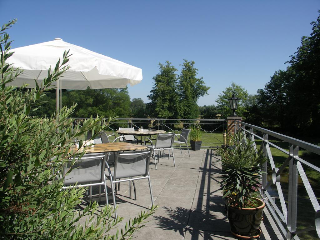 Gutshaus Redewisch Hotel & Restaurant Boltenhagen  Exterior foto